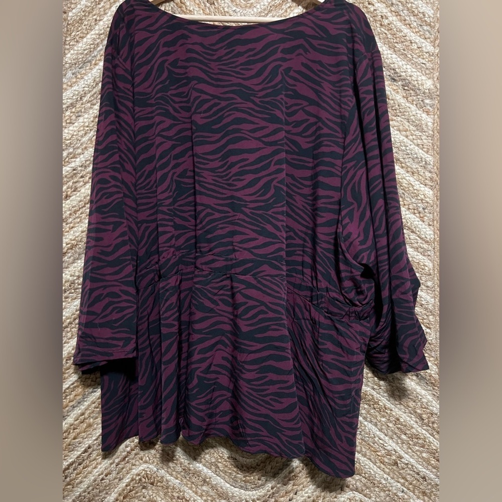 Torrid Women's Zebra Print Peplum Blouse,Purple & Black,Size 6X,NWT - Picture 3 of 9